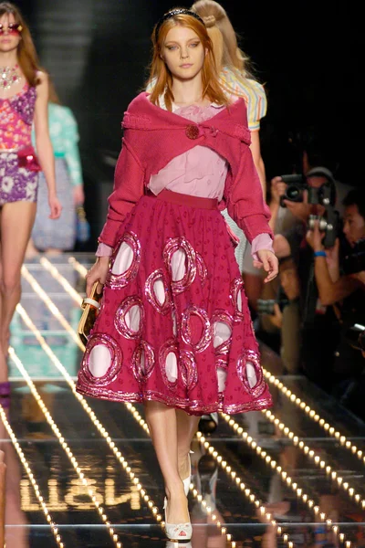 Look 28